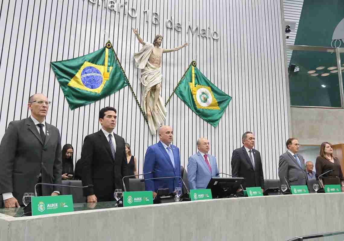 CRA-CE celebra 60 anos da Administração com solenidade na ALECE e homenagens a grandes personalidades